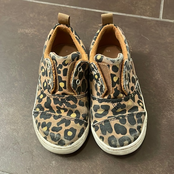 Leopard Print Toms - Picture 1 of 4